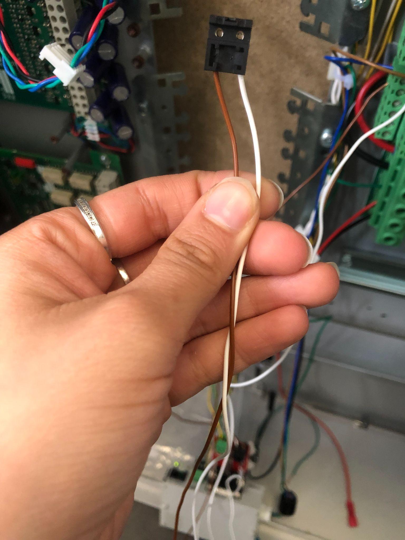 Stecker für Wartungsbox