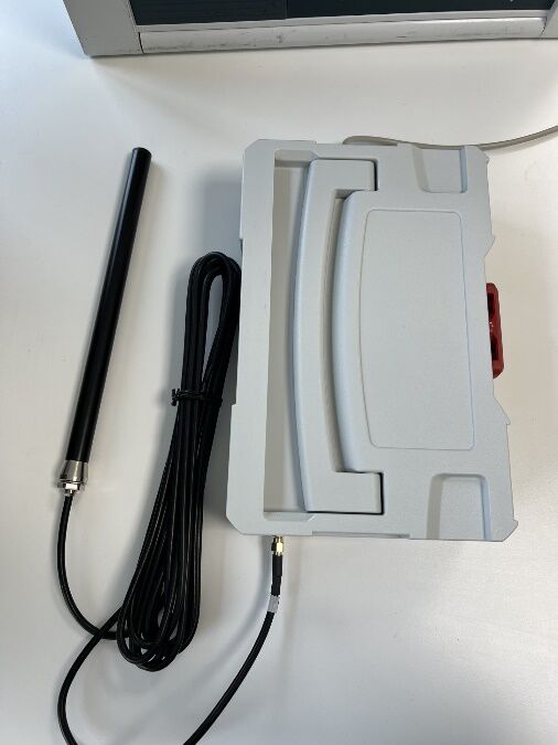 Wartungsbox (V4) mit Antenne