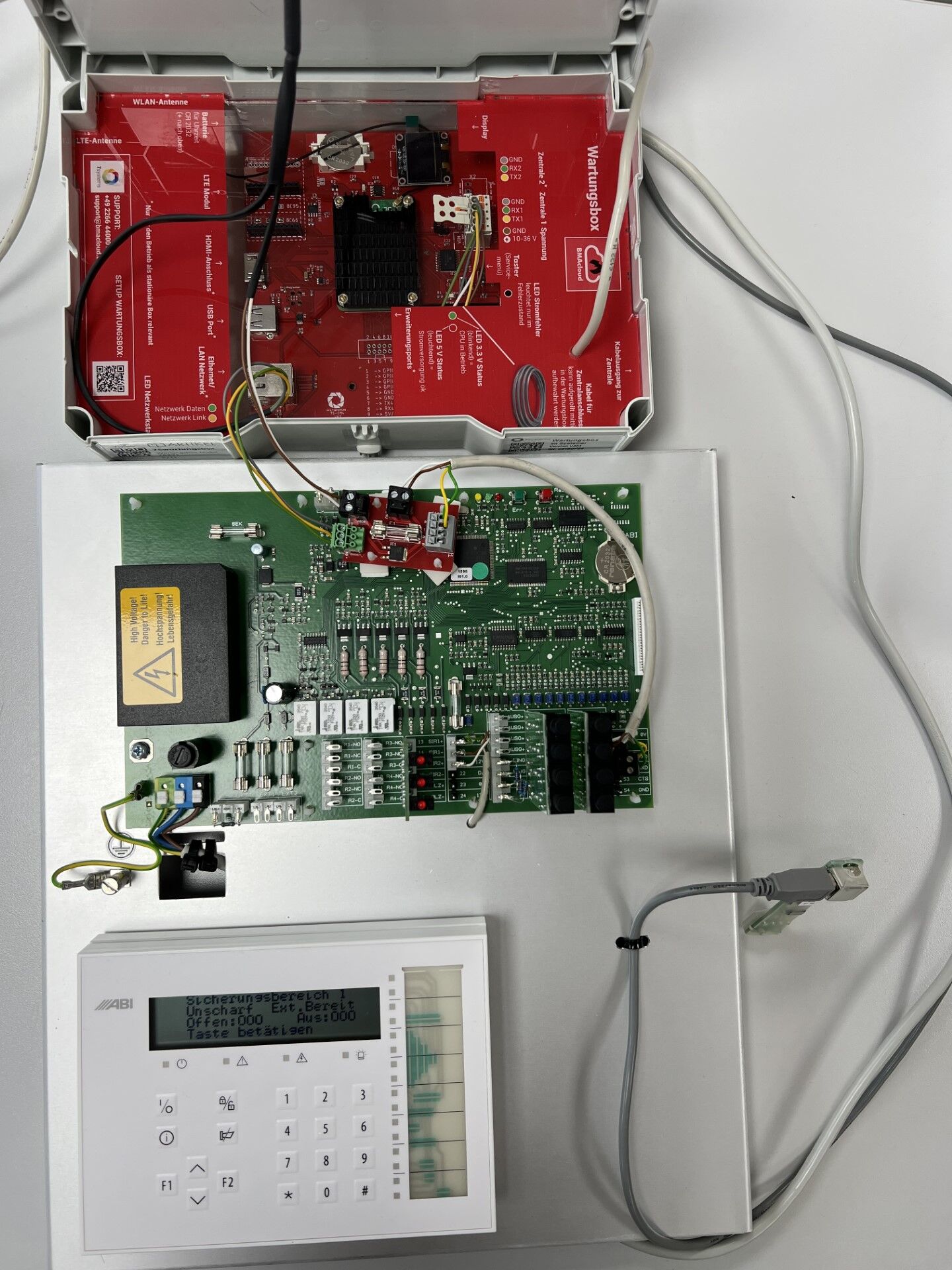 Anschluss Wartungsbox mit Adapter an ABI 1500 Zentrale